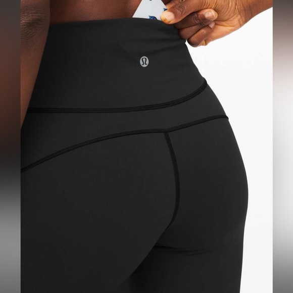 Lululemon In Movement Tight 25" *Everlux Black - Picture 3 of 12